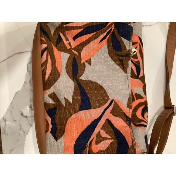 Fossil Preston Flap Canvas Crossbody Bag Floral Pockets Galore GUC - Picture 6 of 14